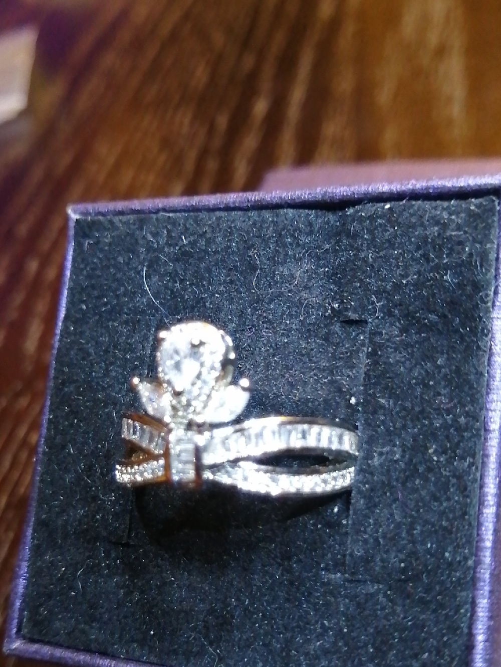 Sparkling Bugget Crystals Flower Gorgeous Ring/ Promise Ring/ Engagement Ring - Picture 5 of 5